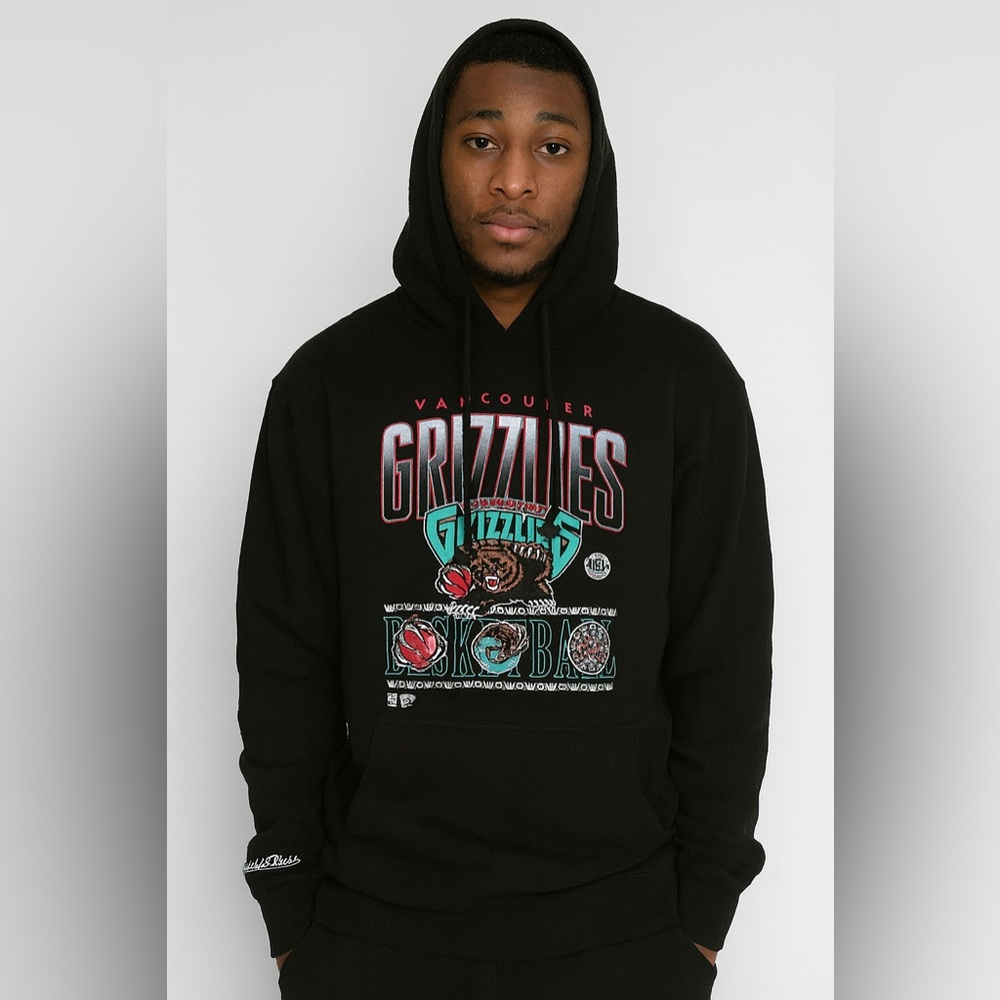 Vancouver Grizzlies Mitchell & Ness Hoodie - Size Small